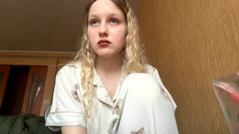 Nina online show from 1, 4, 2026