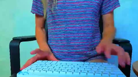 Mia online show from 8, 7, 2026
