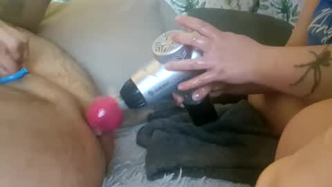 Snapshot of bombelelelek chatting on 12, 2, 2025 DeeDeeAndDexter online show from 12, 2, 2025