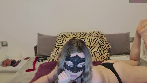 Lucy online show from 30, 4, 2026