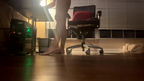 Snapshot of bone2play chatting on 5, 1, 2025 FRECKLES online show from 5, 1, 2025