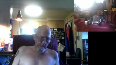 Bong Fellatio online show from 21, 6, 2026