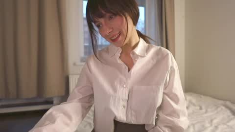 Snapshot of bonjourlabelle chatting on 17, 4, 2026 Mary 3 live time content 18 online show from 17, 4, 2026