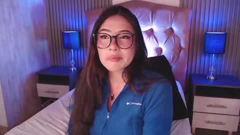 Snapshot of bonnali_lune chatting on 19, 1, 2026 bonnali_lune online show from 19, 1, 2026