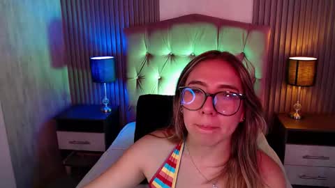 Snapshot of bonnali_lune chatting on 25, 2, 2026 bonnali_lune online show from 25, 2, 2026