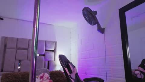 Bonnie Anderson  online show from 13, 11, 2025