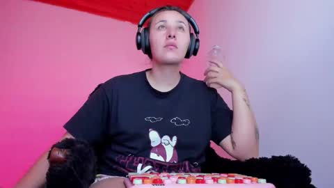 Bonnie Help me reach 500 likes online show from 9, 1, 2026