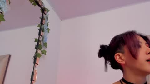   online show from 22, 1, 2025