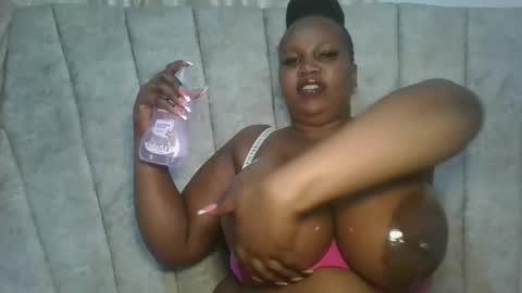 Snapshot of boobberry01 chatting on 9, 6, 2026 Berry online show from 9, 6, 2026