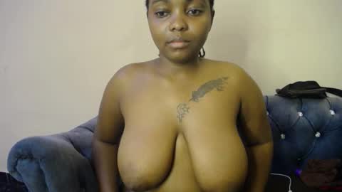 Snapshot of boobiesnack chatting on 22, 9, 2025 Mellon online show from 22, 9, 2025