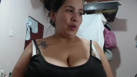 Snapshot of boobs_helling_ chatting on 14, 4, 2026 Luciana independent model online show from 14, 4, 2026