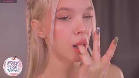 Snapshot of boobybliss chatting on 5, 7, 2026 Alina online show from 5, 7, 2026