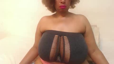 Snapshot of boobyqueen24 chatting on 9, 1, 2025 boobyqueen online show from 9, 1, 2025