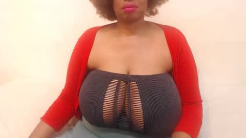 Snapshot of boobyqueen24 chatting on 13, 1, 2025 boobyqueen online show from 13, 1, 2025