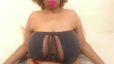 Snapshot of boobyqueen24 chatting on 6, 2, 2025 boobyqueen online show from 6, 2, 2025