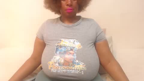 Snapshot of boobyqueen24 chatting on 26, 2, 2025 boobyqueen online show from 26, 2, 2025