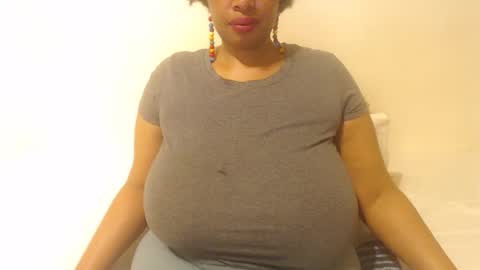 Snapshot of boobyqueen24 chatting on 15, 9, 2025 boobyqueen online show from 15, 9, 2025