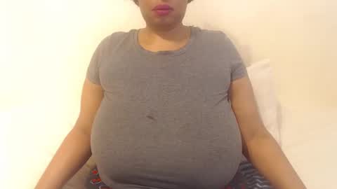 Snapshot of boobyqueen24 chatting on 19, 9, 2025 boobyqueen online show from 19, 9, 2025