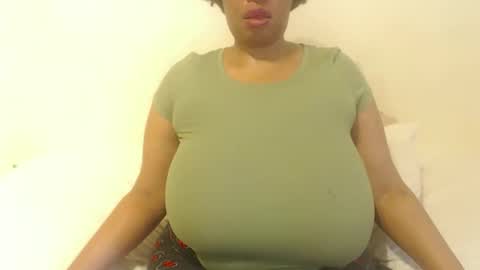 Snapshot of boobyqueen24 chatting on 20, 9, 2025 boobyqueen online show from 20, 9, 2025