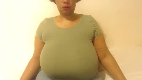 Snapshot of boobyqueen24 chatting on 9, 10, 2025 boobyqueen online show from 9, 10, 2025