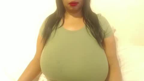 boobyqueen online show from 3, 11, 2025