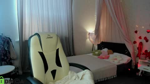 Snapshot of booozekirs_ chatting on 20, 5, 2026 Milena online show from 20, 5, 2026