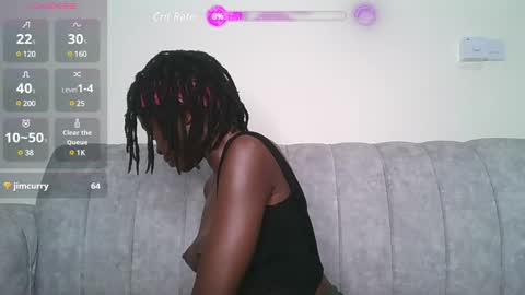 Snapshot of booty_queen001 chatting on 13, 12, 2024 Heather online show from 13, 12, 2024