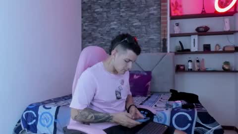 booyhott_ online show from 7, 1, 2026