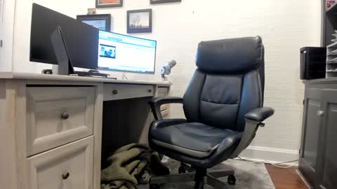 Boredhorndog online show from 31, 12, 2024