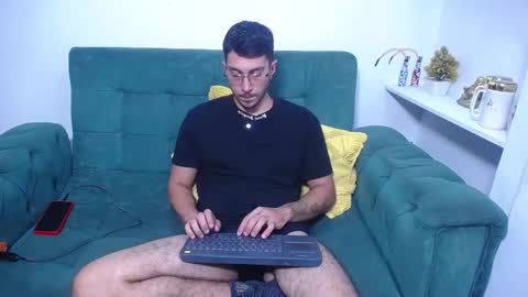 Snapshot of borsalinomoreau chatting on 12, 10, 2025 borsalinomoreau online show from 12, 10, 2025