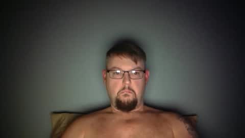 bowtieguy84 online show from 18, 12, 2025