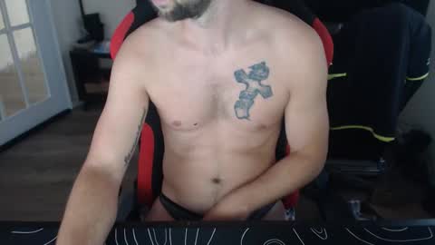 boy_t0y89 online show from 13, 10, 2025