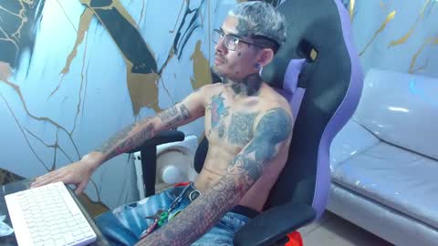 boy_tatto77 online show from 12, 2, 2026