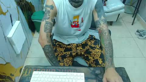 Snapshot of boy_tatto77 chatting on 2, 5, 2026 boy_tatto77 online show from 2, 5, 2026