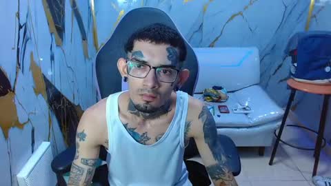 Snapshot of boy_tatto77 chatting on 9, 5, 2026 boy_tatto77 online show from 9, 5, 2026