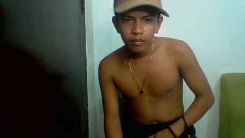 boyax16 online show from 8, 12, 2024