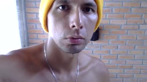 Snapshot of boycumlatino21 chatting on 13, 10, 2025 Boy online show from 13, 10, 2025