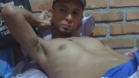 Snapshot of boycumlatino21 chatting on 25, 5, 2026 Boy online show from 25, 5, 2026
