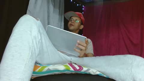 Snapshot of boyfantasies_11 chatting on 2, 12, 2025 boyfantasies_11 online show from 2, 12, 2025