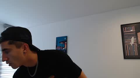 Felipe  online show from 24, 1, 2025