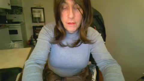 boygurl2500 online show from 8, 10, 2025