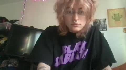 boywithbug online show from 26, 2, 2025