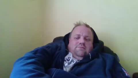 Snapshot of boyz2whyz chatting on 15, 9, 2025 boyz2whyz online show from 15, 9, 2025