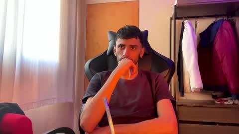 boyzinm2 online show from 9, 9, 2025