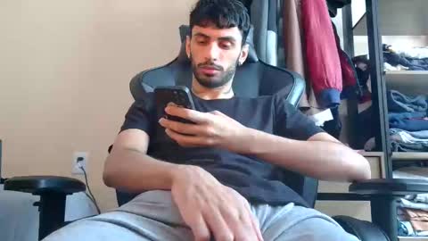 Snapshot of boyzinm2 chatting on 29, 4, 2026 boyzinm2 online show from 29, 4, 2026