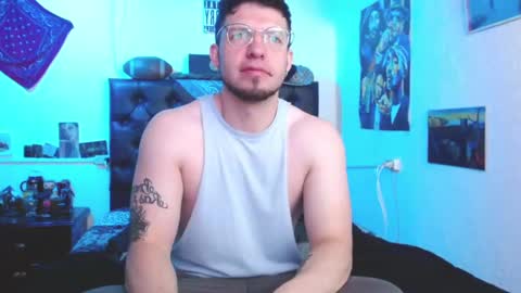 Snapshot of brad_hot_boy chatting on 25, 1, 2025 brad hot boy online show from 25, 1, 2025