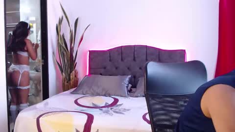 Your favorite couple and the best butt on Chatur online show from 19, 9, 2025