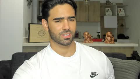 Snapshot of bradleymartin7 chatting on 4, 2, 2025 bradleymartin7 online show from 4, 2, 2025