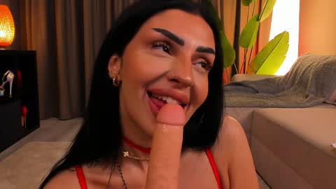 Lunaria online show from 5, 4, 2026