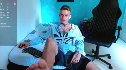 Snapshot of bray_hotboy chatting on 7, 12, 2024 Bray Hotboy online show from 7, 12, 2024